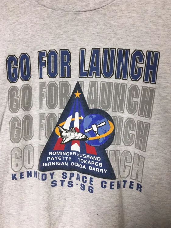Vintage NASA T-shirt USA Kennedy Space Center 1996